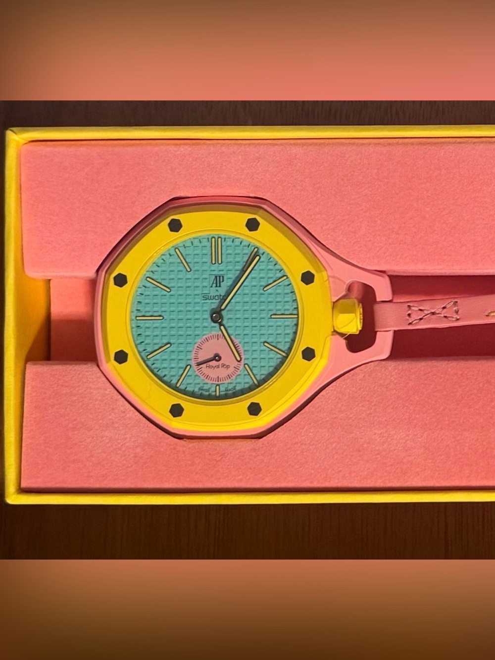 Audemars Piguet × Swatch Bio-ceramic
Royal Pop - OTG ROZ